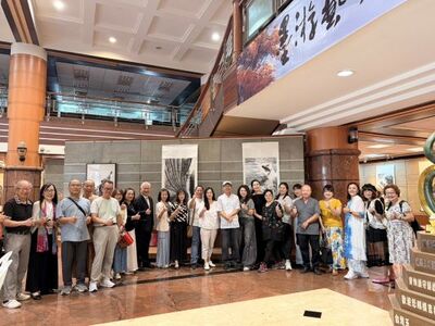采墨畫會35周年特展登場 建國科大「墨游藝境」匯聚三代水墨名家(另開新視窗)